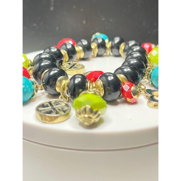 Chic Black & Gold Charm Strectch Bracelet with Maltese Cross & Quatrefoil Charms - Picture 6 of 9